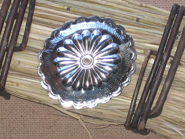 Sonderangebot Concho (01) oval zum Nieten. Silberfarben. Ca. 7,5 x 6,5 cm. Preis incl. Niete.